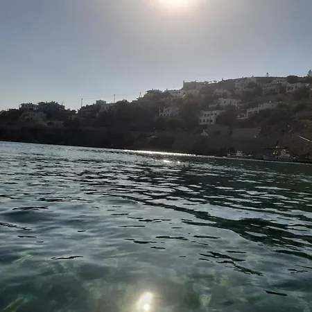 Appartement με θέα τον όρμο της βάρης Vári