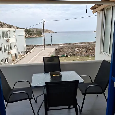 Appartement με θέα τον όρμο της βάρης *