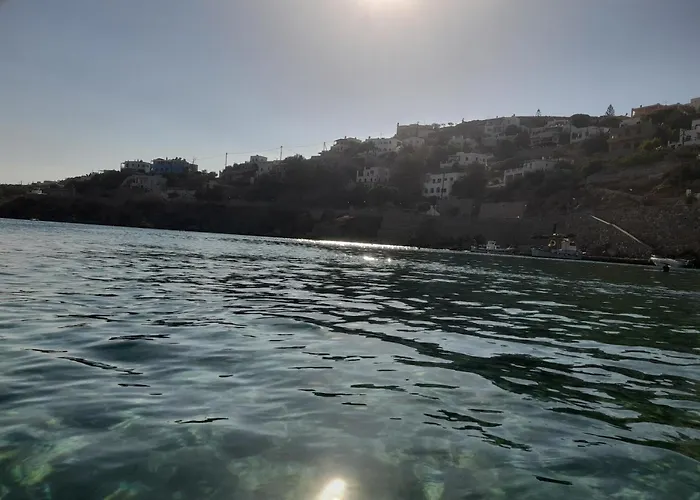 Apartmán με θέα τον όρμο της βάρης Vári